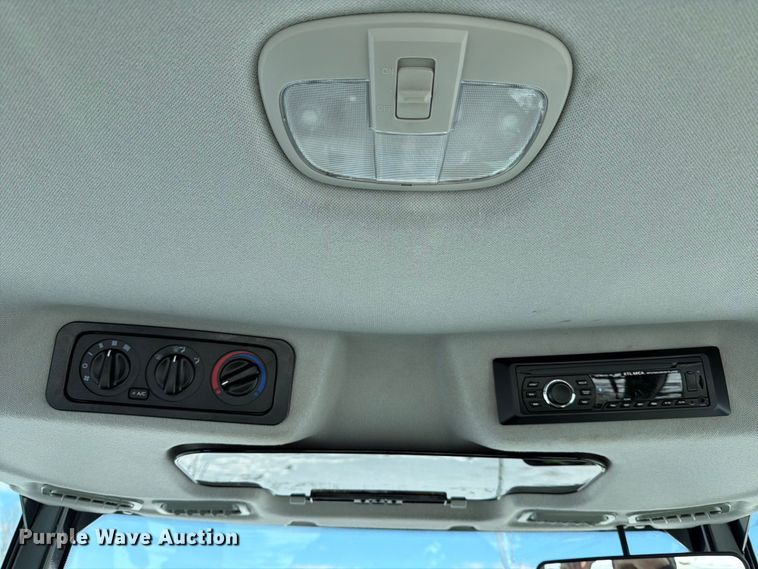 image for item YA2000 Bobcat CT5555 MFWD tractor