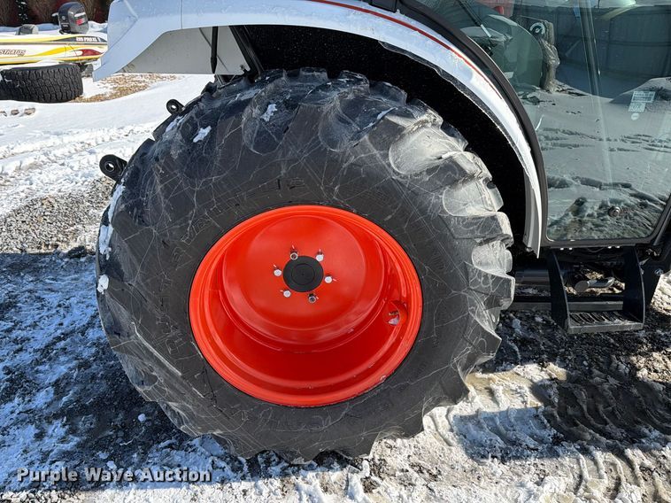 image for item YA2000 Bobcat CT5555 MFWD tractor