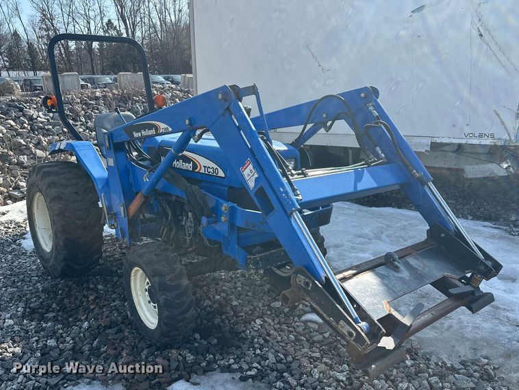 image for item YA2573 2005 New Holland TC30 MFWD tractor