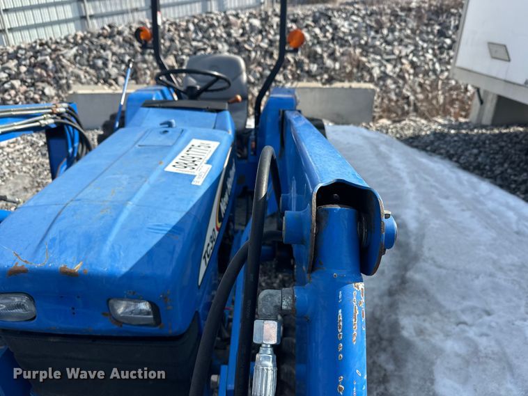 image for item YA2573 2005 New Holland TC30 MFWD tractor