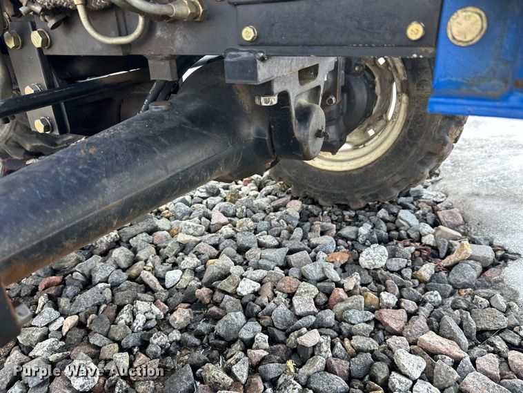 image for item YA2573 2005 New Holland TC30 MFWD tractor