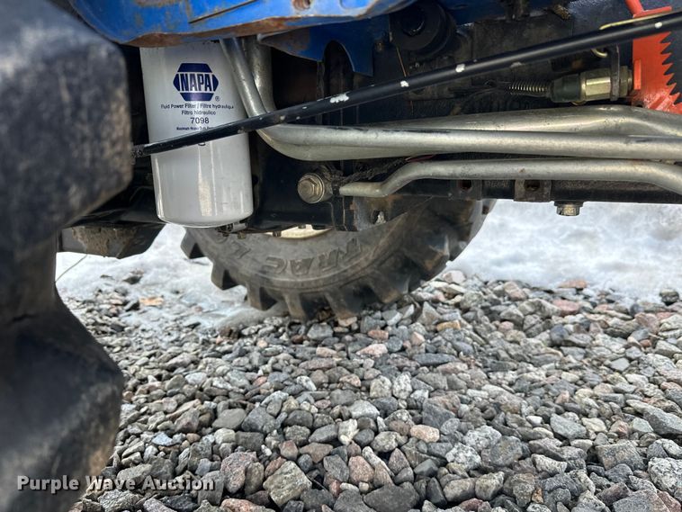 image for item YA2573 2005 New Holland TC30 MFWD tractor