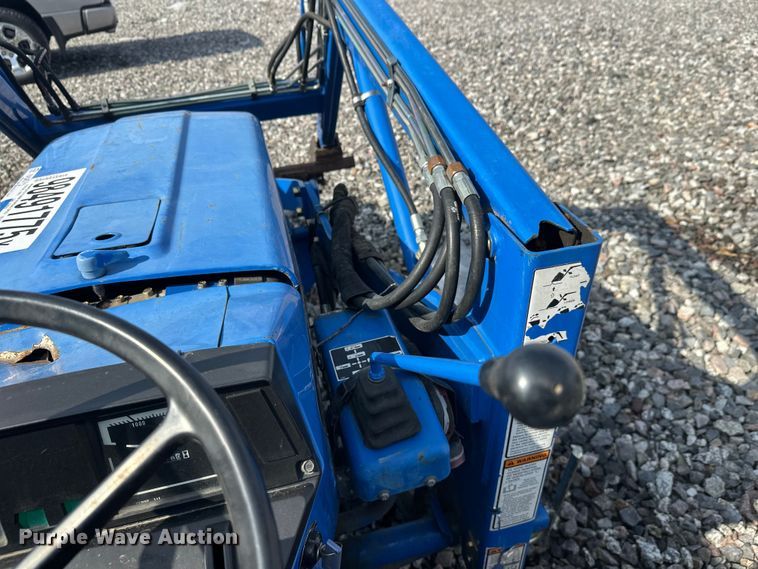 image for item YA2573 2005 New Holland TC30 MFWD tractor