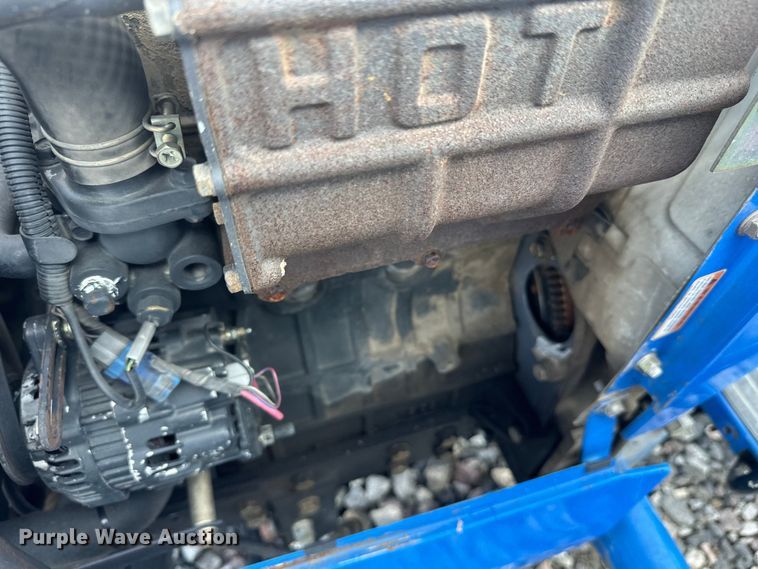 image for item YA2573 2005 New Holland TC30 MFWD tractor