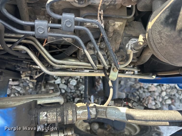 image for item YA2573 2005 New Holland TC30 MFWD tractor