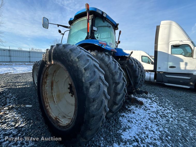 image for item YA2614 2007 New Holland T7060 MFWD tractor