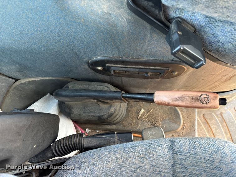 image for item YA2614 2007 New Holland T7060 MFWD tractor