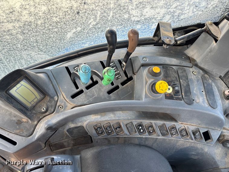 image for item YA2614 2007 New Holland T7060 MFWD tractor