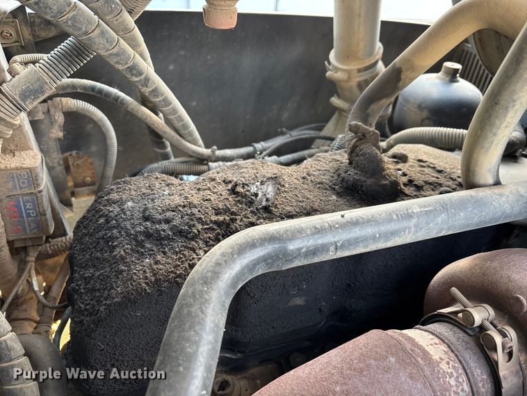 image for item YA2614 2007 New Holland T7060 MFWD tractor