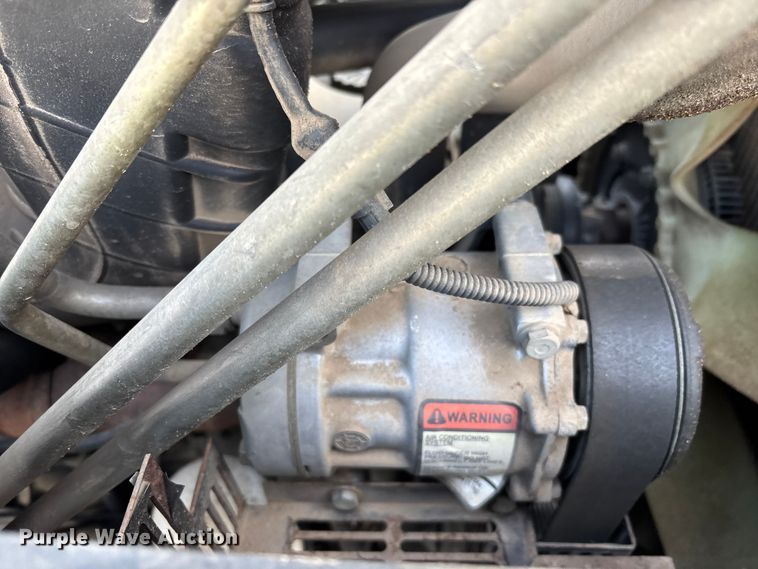 image for item YA2614 2007 New Holland T7060 MFWD tractor