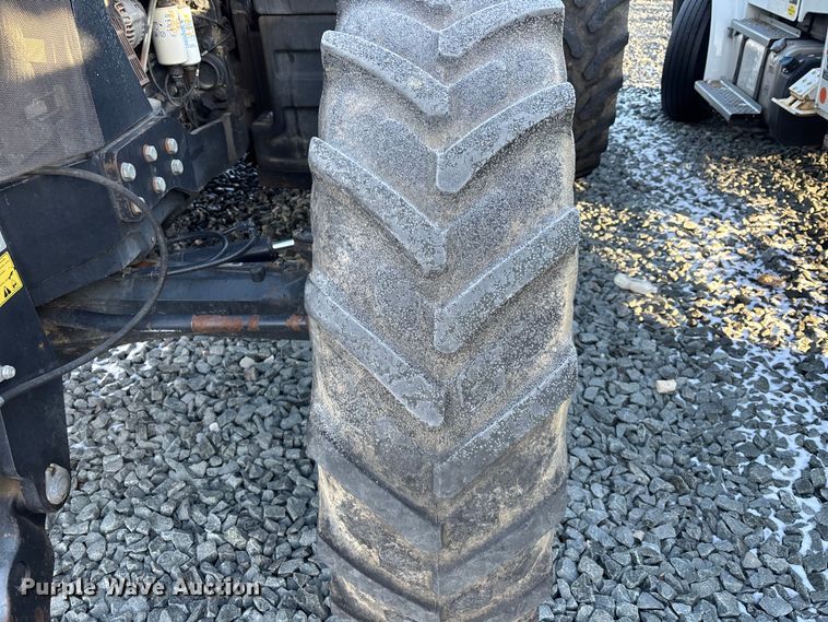 image for item YA2614 2007 New Holland T7060 MFWD tractor