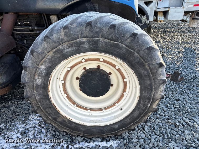 image for item YA2614 2007 New Holland T7060 MFWD tractor