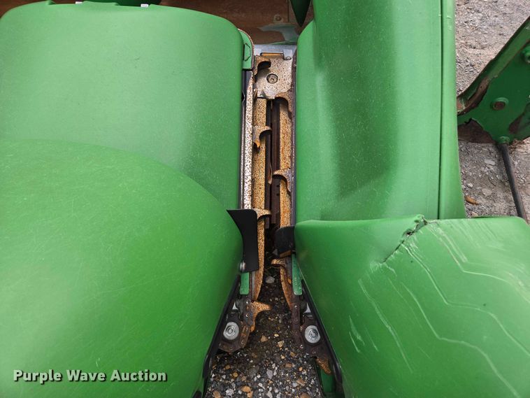 image for item YA2675 2024 John Deere C12R corn head
