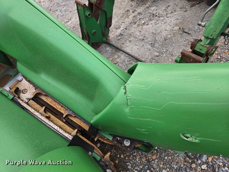 image for item YA2675 2024 John Deere C12R corn head