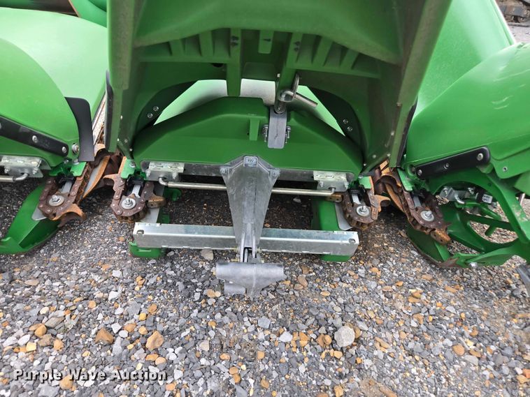 image for item YA2675 2024 John Deere C12R corn head