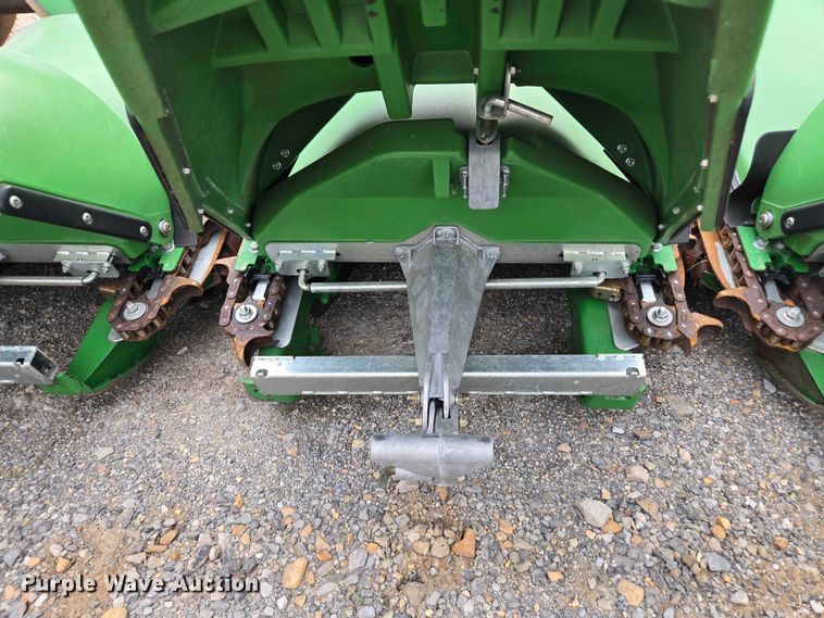 image for item YA2675 2024 John Deere C12R corn head