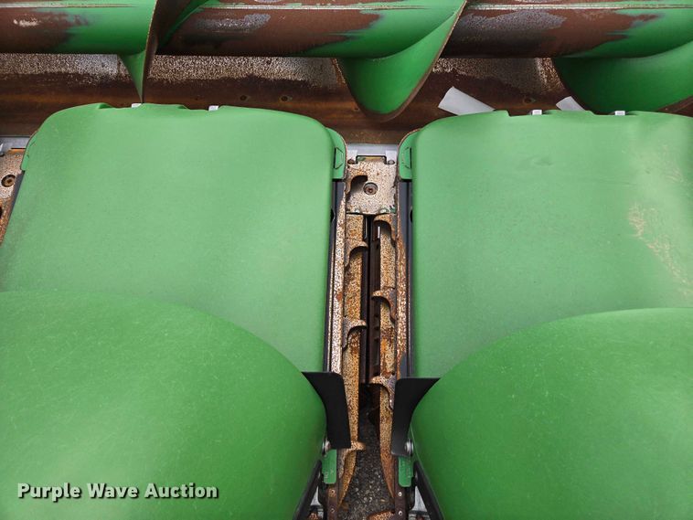 image for item YA2675 2024 John Deere C12R corn head