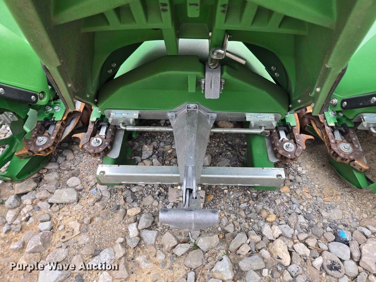 image for item YA2675 2024 John Deere C12R corn head