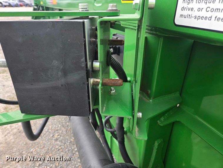 image for item YA2675 2024 John Deere C12R corn head