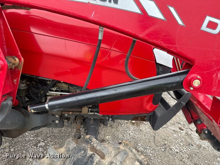 image for item YA2739 2012 Massey Ferguson MF1660 MFWD tractor