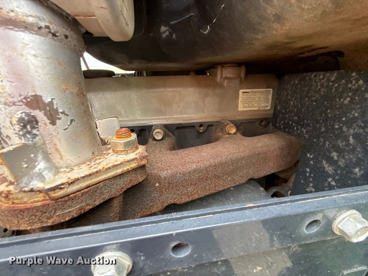 image for item YA2739 2012 Massey Ferguson MF1660 MFWD tractor