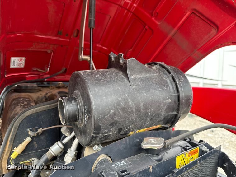 image for item YA2739 2012 Massey Ferguson MF1660 MFWD tractor