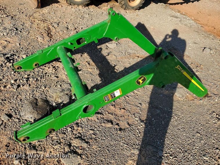 image for item YA2893 2021 John Deere 520M loader