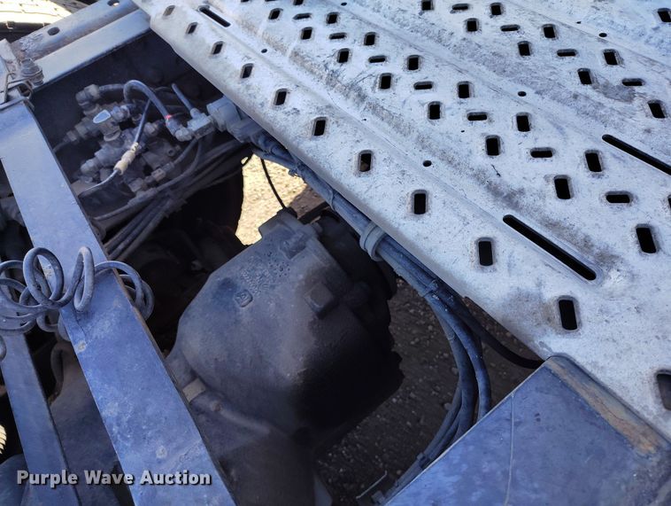 image for item BI9759 2014 Mack CXU semi truck