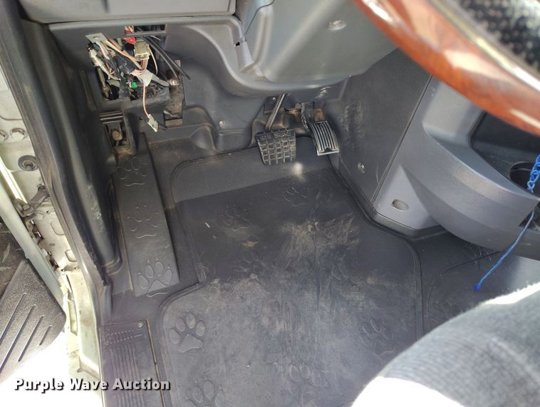 image for item BI9759 2014 Mack CXU semi truck