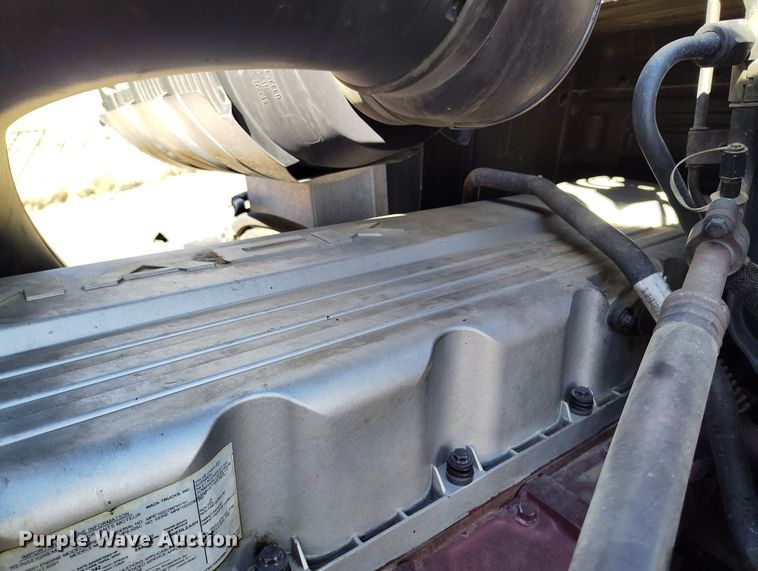 image for item BI9759 2014 Mack CXU semi truck