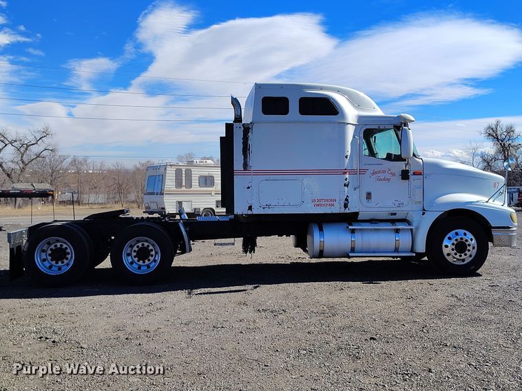 image for item BI9760 2005 International 9400i semi truck