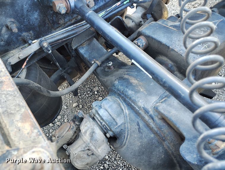 image for item BI9760 2005 International 9400i semi truck