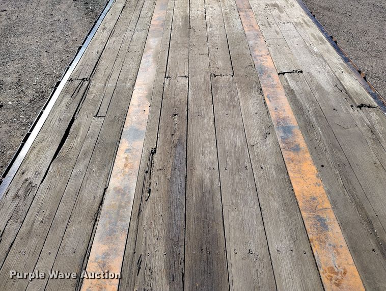 image for item BI9762 1994 Fruehauf PBA-NF2S-45N flatbed trailer