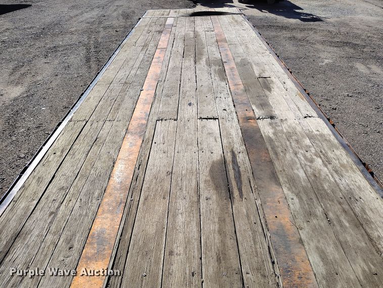 image for item BI9762 1994 Fruehauf PBA-NF2S-45N flatbed trailer