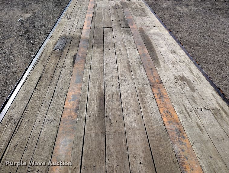 image for item BI9762 1994 Fruehauf PBA-NF2S-45N flatbed trailer