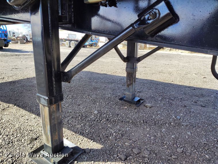 image for item BI9762 1994 Fruehauf PBA-NF2S-45N flatbed trailer