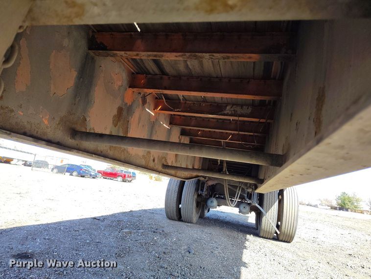 image for item BI9762 1994 Fruehauf PBA-NF2S-45N flatbed trailer