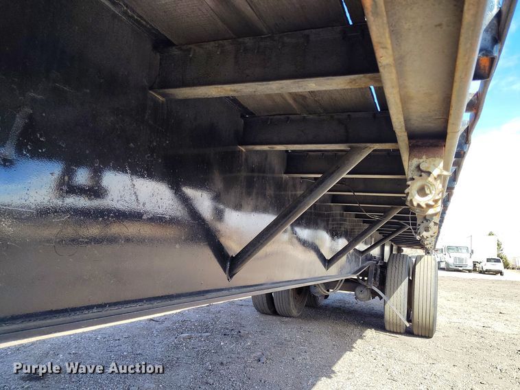 image for item BI9762 1994 Fruehauf PBA-NF2S-45N flatbed trailer