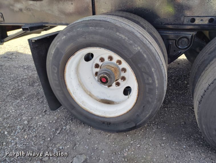 image for item BI9762 1994 Fruehauf PBA-NF2S-45N flatbed trailer