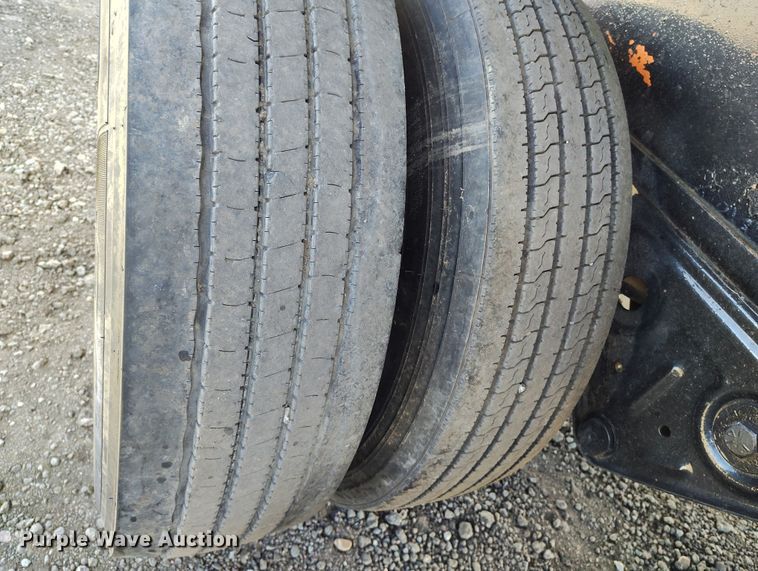 image for item BI9762 1994 Fruehauf PBA-NF2S-45N flatbed trailer