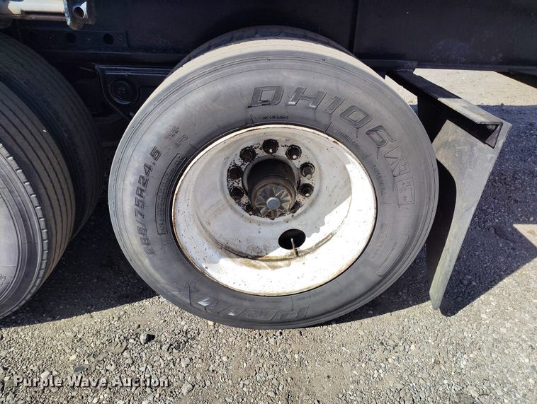 image for item BI9762 1994 Fruehauf PBA-NF2S-45N flatbed trailer