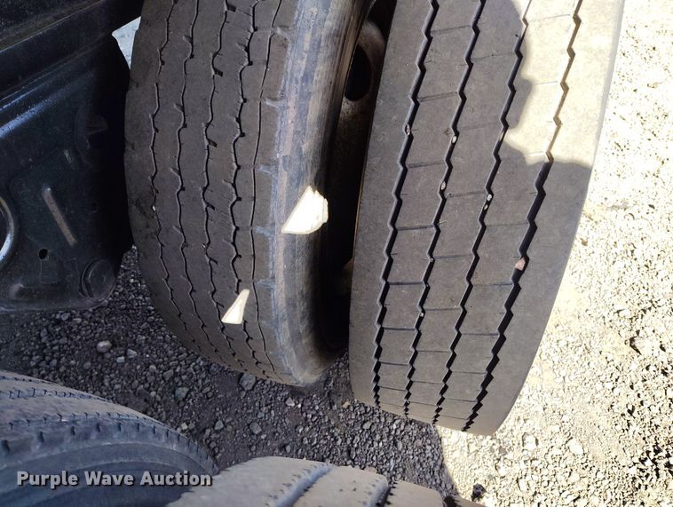 image for item BI9762 1994 Fruehauf PBA-NF2S-45N flatbed trailer