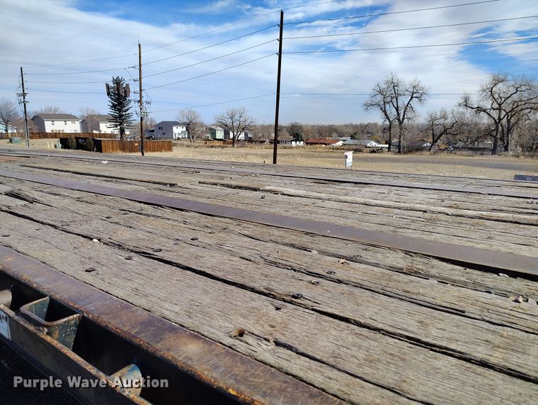 image for item BI9763 2006 Transcraft SF-650H S2 flatbed trailer