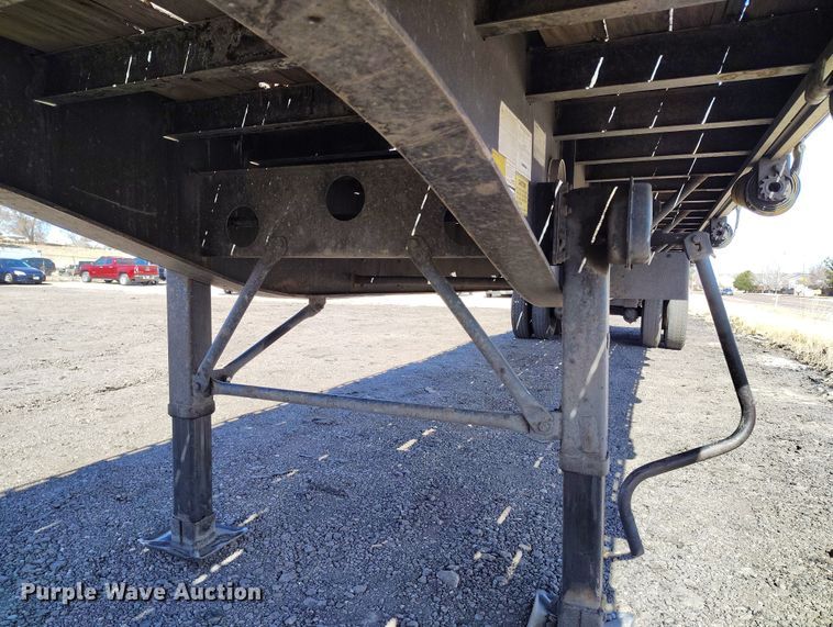 image for item BI9763 2006 Transcraft SF-650H S2 flatbed trailer