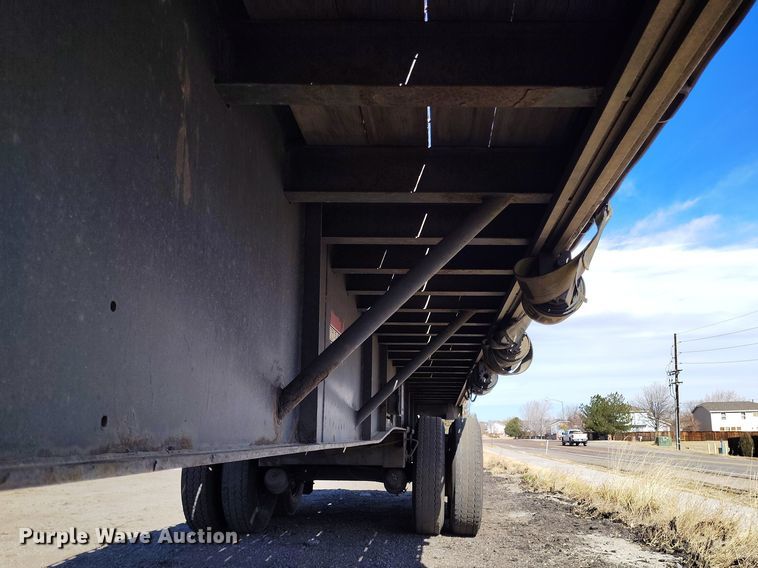 image for item BI9763 2006 Transcraft SF-650H S2 flatbed trailer