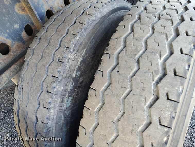 image for item BI9763 2006 Transcraft SF-650H S2 flatbed trailer