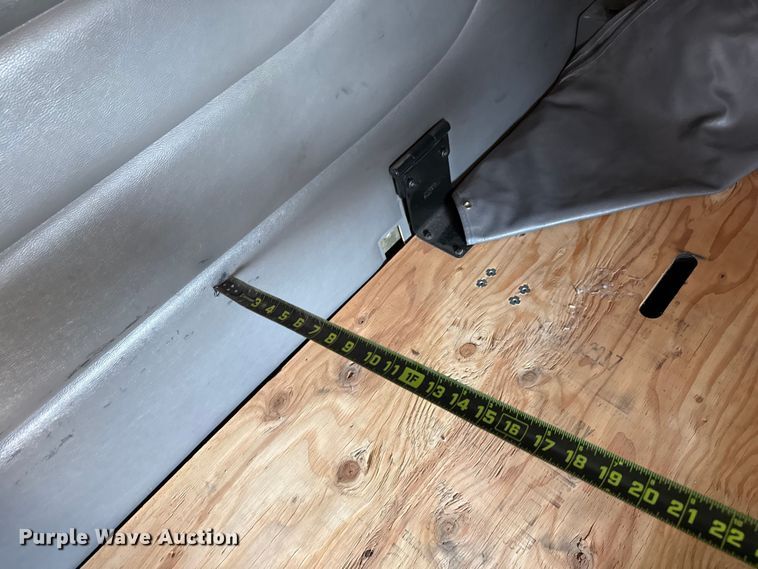 image for item DQ4337 2018 Peterbilt 389 semi truck