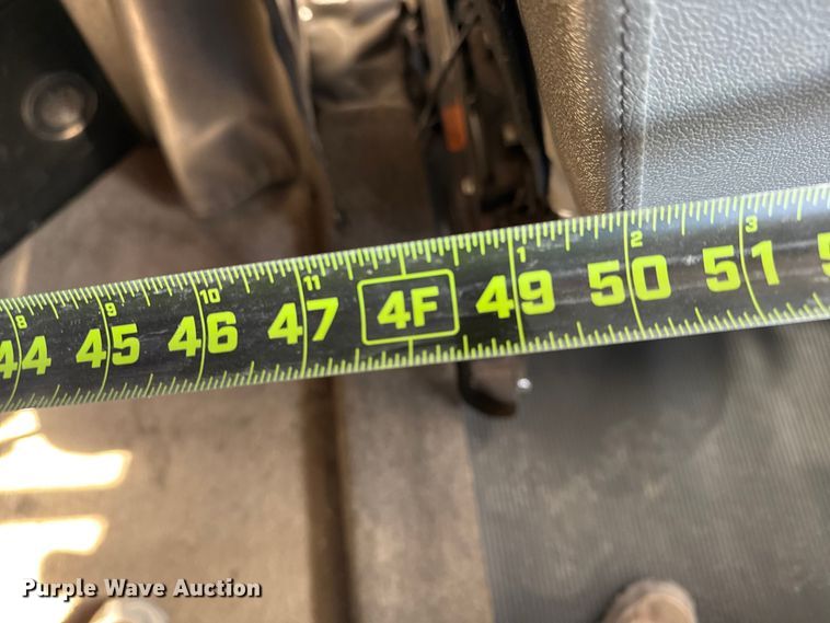 image for item DQ4337 2018 Peterbilt 389 semi truck