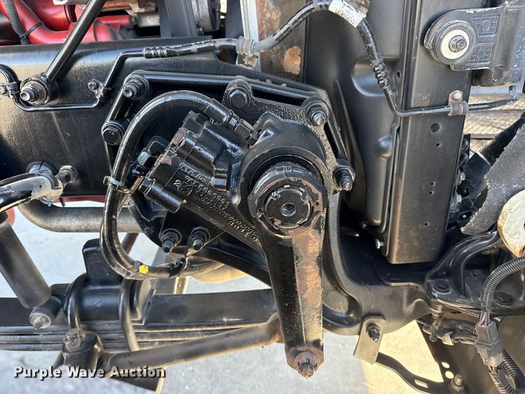 image for item DQ4337 2018 Peterbilt 389 semi truck