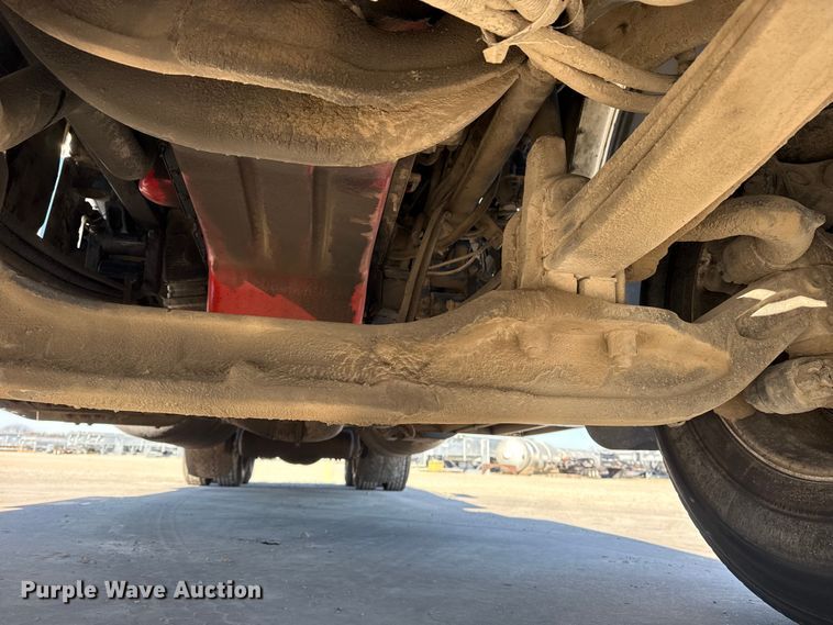 image for item DQ4338 2019 Peterbilt 389 semi truck